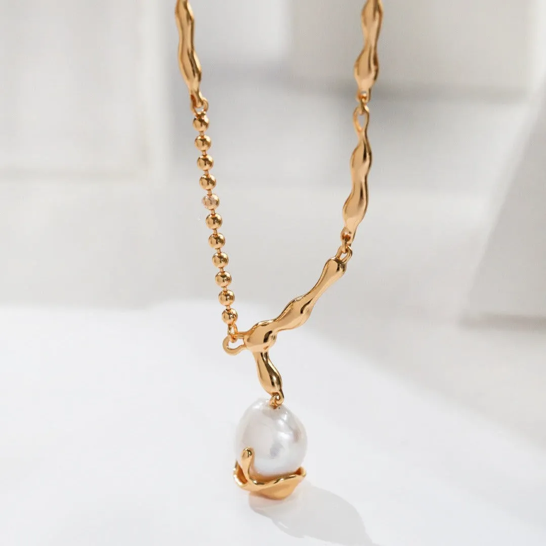 Baroque Pearl Pendant Necklace