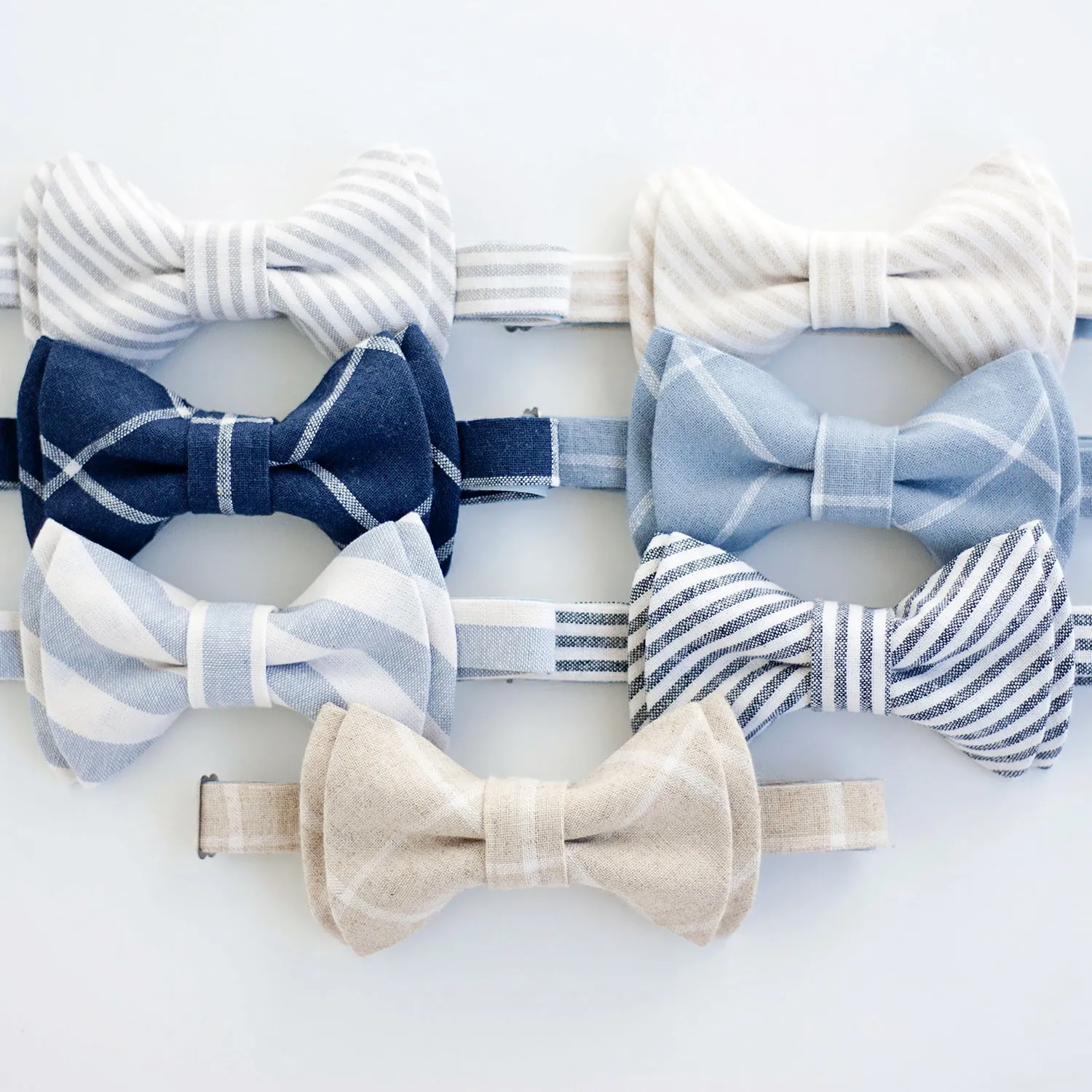 Boy's Bow Tie / Navy Linen Stripe