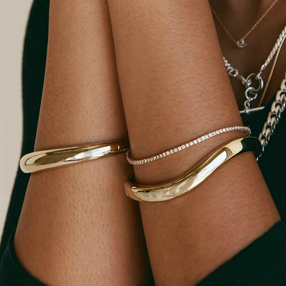 Curve Dome Bangle in Gold