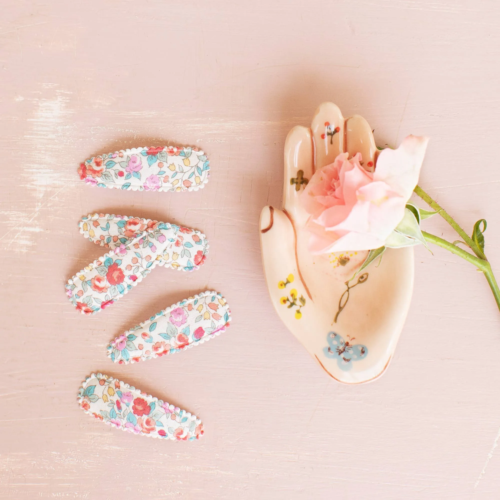 Daphne Blue & White Floral Hair Clips