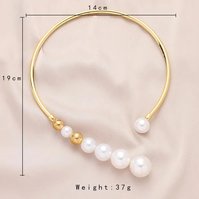 Elegant Pearl Collar Necklace