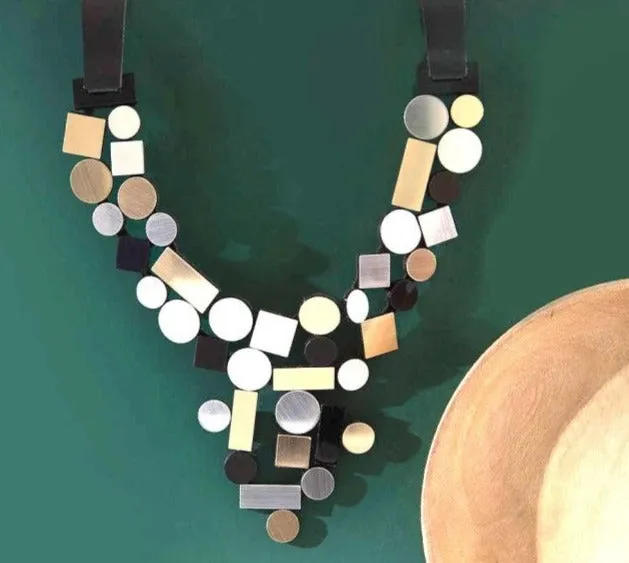 Geometric necklace