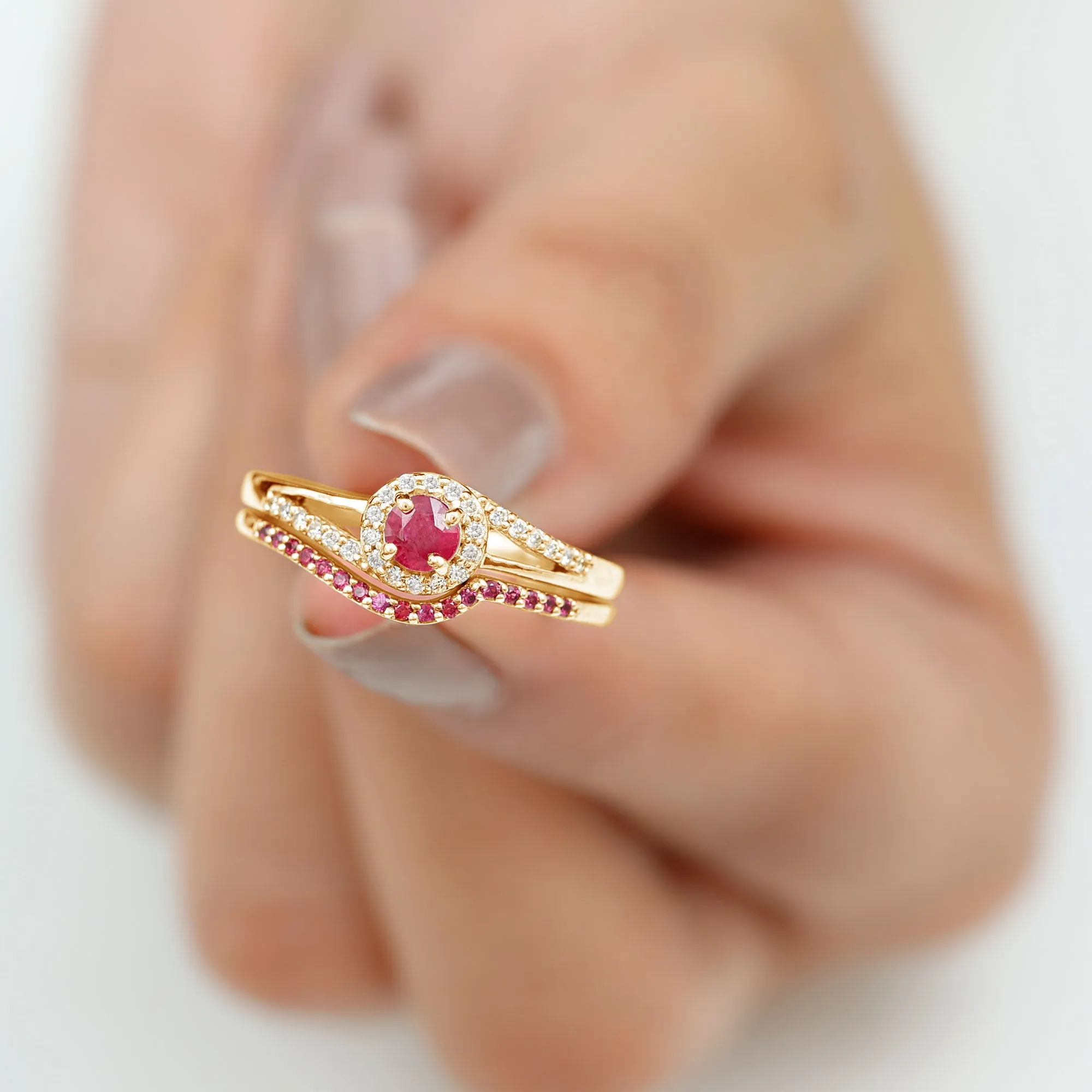 Minimal Bypass Wedding Ring Set with Ruby and Diamond