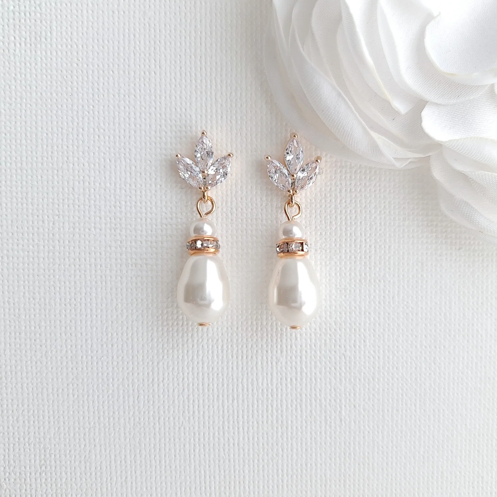 Pearl Necklace and Earrings Wedding Jewelry Set- Katie