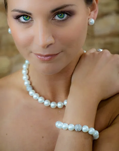 Sasha Pearl Necklace and Bracelet Set